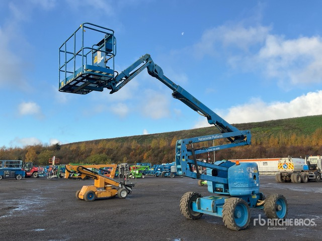 2012 Genie Z4525J 4WD Diesel Articulating Boom Lift - Коленчатый подъемник: фото 1 2012 Genie Z4525J 4WD Diesel Articulating Boom Lift - Коленчатый подъемник: фото 1