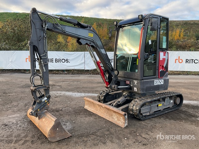 2019 Volvo ECR25D Mini Excavator: <6.6t - Мини-экскаватор: фото 1 2019 Volvo ECR25D Mini Excavator: <6.6t - Мини-экскаватор: фото 1