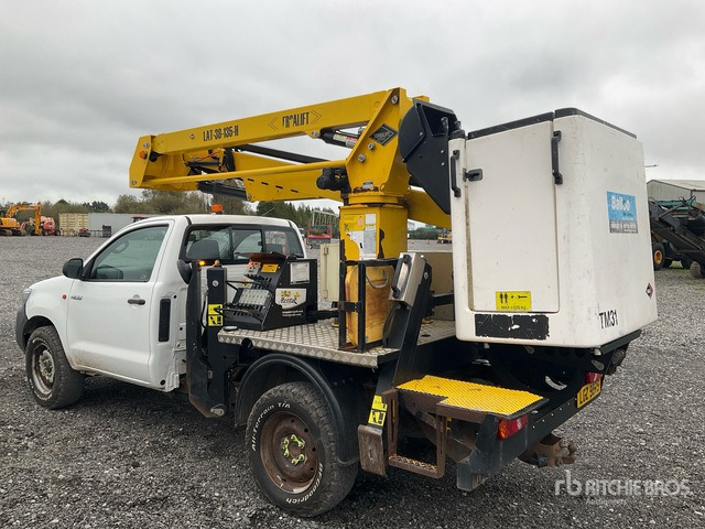 2018 Toyota Hilux 2018 Versalift LAT-38-135-H on 2018 Toyota Hilux 4x4 Bucket Truck Bucket Truck - Другая техника: фото 5 2018 Toyota Hilux 2018 Versalift LAT-38-135-H on 2018 Toyota Hilux 4x4 Bucket Truck Bucket Truck - Другая техника: фото 5