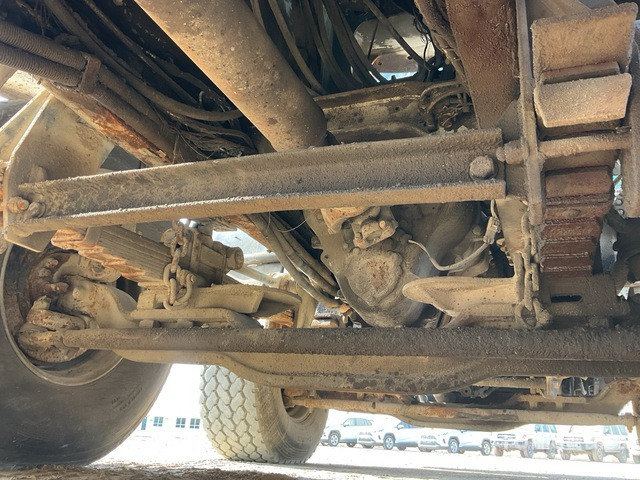 1997 Mack MR688S 1997 Schwing KVM 42/38 42 m on 8x4 Concrete Pump Truck - Автобетононасос: фото 5 1997 Mack MR688S 1997 Schwing KVM 42/38 42 m on 8x4 Concrete Pump Truck - Автобетононасос: фото 5