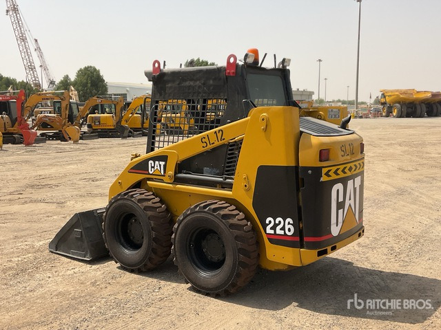 2002 Cat 226 - Мини-погрузчик с бортовым поворотом: фото 4 2002 Cat 226 - Мини-погрузчик с бортовым поворотом: фото 4