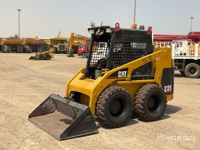 2002 Cat 226 - Мини-погрузчик с бортовым поворотом: фото 2 2002 Cat 226 - Мини-погрузчик с бортовым поворотом: фото 2