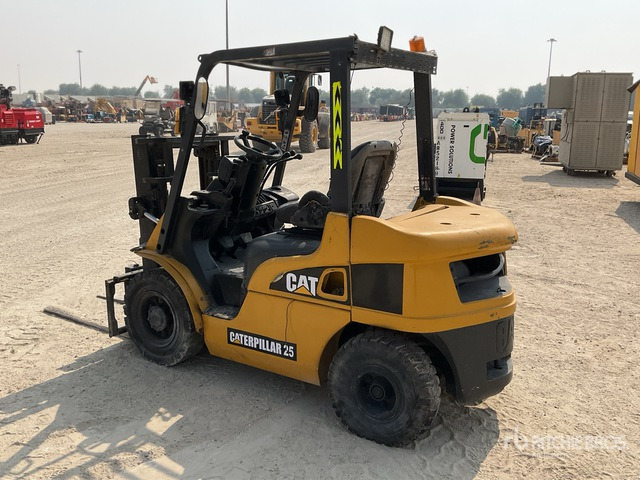 2010 Cat DP25NT 2.5 ton Forklift - Дизельный погрузчик: фото 4 2010 Cat DP25NT 2.5 ton Forklift - Дизельный погрузчик: фото 4