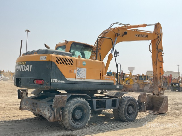 2013 Hyundai Robex 170W-9S - Колёсный экскаватор: фото 4 2013 Hyundai Robex 170W-9S - Колёсный экскаватор: фото 4