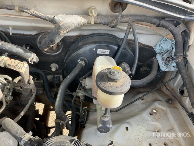 2014 Toyota Hilux 4x4 Crew Cab Pickup - Пикап: фото 4 2014 Toyota Hilux 4x4 Crew Cab Pickup - Пикап: фото 4