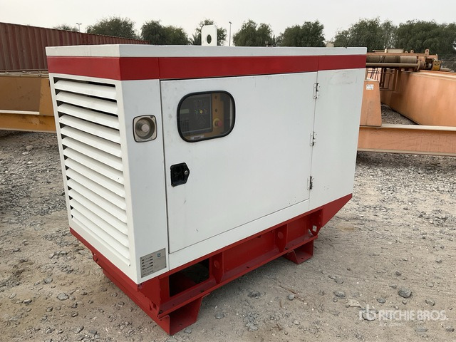 2015 Cat DE33E5 33 kVA Skid-Mounted Generator Set - Электрогенератор: фото 1 2015 Cat DE33E5 33 kVA Skid-Mounted Generator Set - Электрогенератор: фото 1