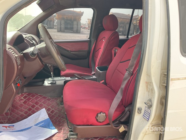 2016 Nissan 4x2 Crew Cab Pickup - Пикап: фото 5 2016 Nissan 4x2 Crew Cab Pickup - Пикап: фото 5