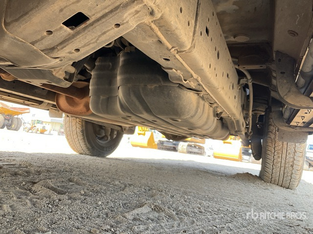 Внедорожник 2018 Toyota Prado TX 150L 4x4 SUV: фото 6