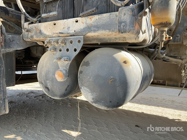 2008 MAN TGA33.400 6x4 T/A Sleeper Truck Tractor - Тягач: фото 5 2008 MAN TGA33.400 6x4 T/A Sleeper Truck Tractor - Тягач: фото 5