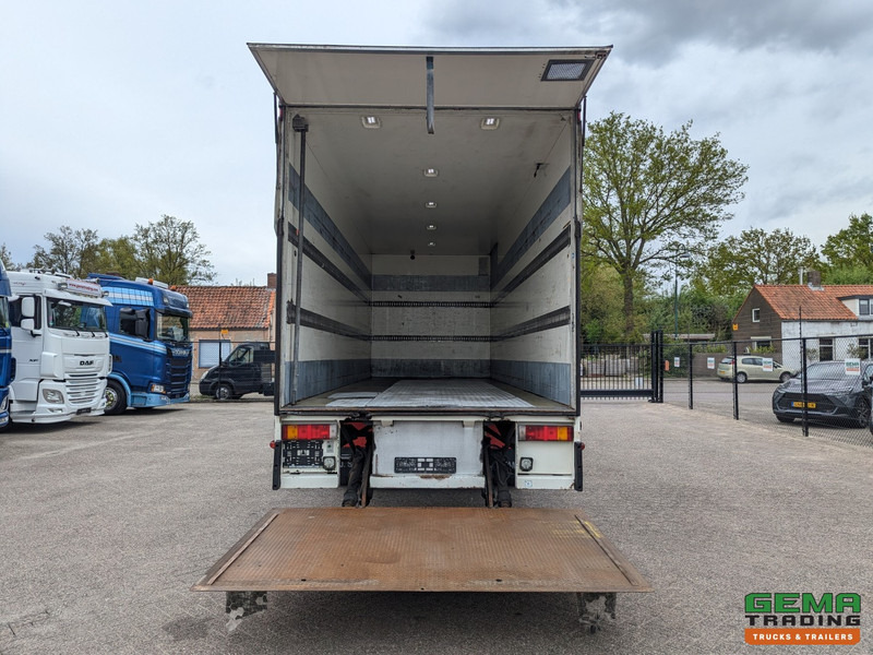 DAF CF85.410 4x2 Spacecab Euro5 - Geïsoleerde bak 7.6m - Laadklep 1500kg - Reservewiel - Грузовик с закрытым кузовом: фото 4 DAF CF85.410 4x2 Spacecab Euro5 - Geïsoleerde bak 7.6m - Laadklep 1500kg - Reservewiel - Грузовик с закрытым кузовом: фото 4