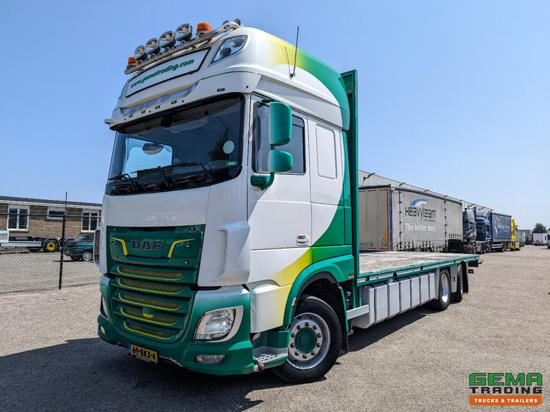 DAF XF 530 FAN 6x2/4 SuperSpaceCab Euro6C - Retarder - OpenLaadbak 7.4M - SmartTacho V2 - NOKKENAS problem - 05/2026 - Fourage APK - Грузовик бортовой/ Платформа: фото 1 DAF XF 530 FAN 6x2/4 SuperSpaceCab Euro6C - Retarder - OpenLaadbak 7.4M - SmartTacho V2 - NOKKENAS problem - 05/2026 - Fourage APK - Грузовик бортовой/ Платформа: фото 1