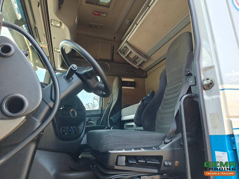 DAF FTS XF105.510 6x2 SuperSpaceCab Euro5 - Retarder - Dubbele Tanks - 10 Banden - Schuifschotel - NL TRUCK - Тягач: фото 5 DAF FTS XF105.510 6x2 SuperSpaceCab Euro5 - Retarder - Dubbele Tanks - 10 Banden - Schuifschotel - NL TRUCK - Тягач: фото 5