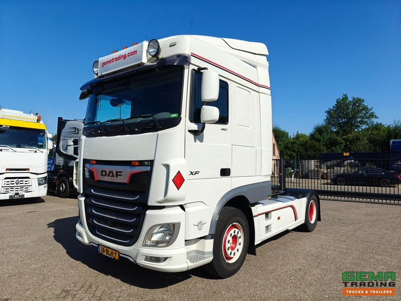 DAF XF 480 FT 4x2 Spacecab Euro6C - Dubbele Tanks - DealerOnderhouden / Zeer netjes! - Тягач: фото 1 DAF XF 480 FT 4x2 Spacecab Euro6C - Dubbele Tanks - DealerOnderhouden / Zeer netjes! - Тягач: фото 1