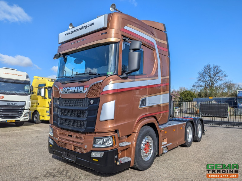 Scania S730 6x4 Topline Euro6 - V8 - Retarder - Costum Interior - Vollucht - Alcoa's - Тягач: фото 1 Scania S730 6x4 Topline Euro6 - V8 - Retarder - Costum Interior - Vollucht - Alcoa's - Тягач: фото 1