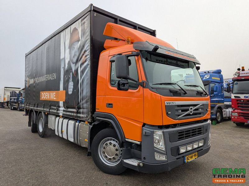 Volvo FM330 6x2/4 Daycab Euro5 EEV - SchuifzeilenBak 6.7m. - KooiAap Aansluiting - HH Vloer - Rongen - Тентованный грузовик: фото 2 Volvo FM330 6x2/4 Daycab Euro5 EEV - SchuifzeilenBak 6.7m. - KooiAap Aansluiting - HH Vloer - Rongen - Тентованный грузовик: фото 2