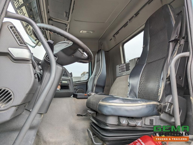 Volvo FMX410 8x4 /4 Daycab Euro5 - Haakarm 25T - CementSilo - RadioGrafisch - Hydr. Steunpoten - NaafReductie - Крюковой мультилифт: фото 5 Volvo FMX410 8x4 /4 Daycab Euro5 - Haakarm 25T - CementSilo - RadioGrafisch - Hydr. Steunpoten - NaafReductie - Крюковой мультилифт: фото 5