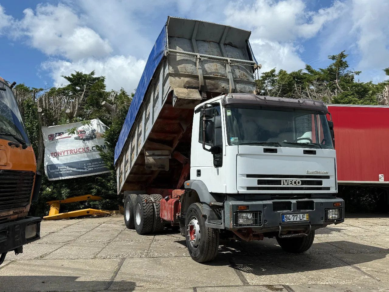 Iveco Eurotrakker 380 E34 6X4 Tipper Spring/Spring Eur - Самосвал: фото 1 Iveco Eurotrakker 380 E34 6X4 Tipper Spring/Spring Eur - Самосвал: фото 1
