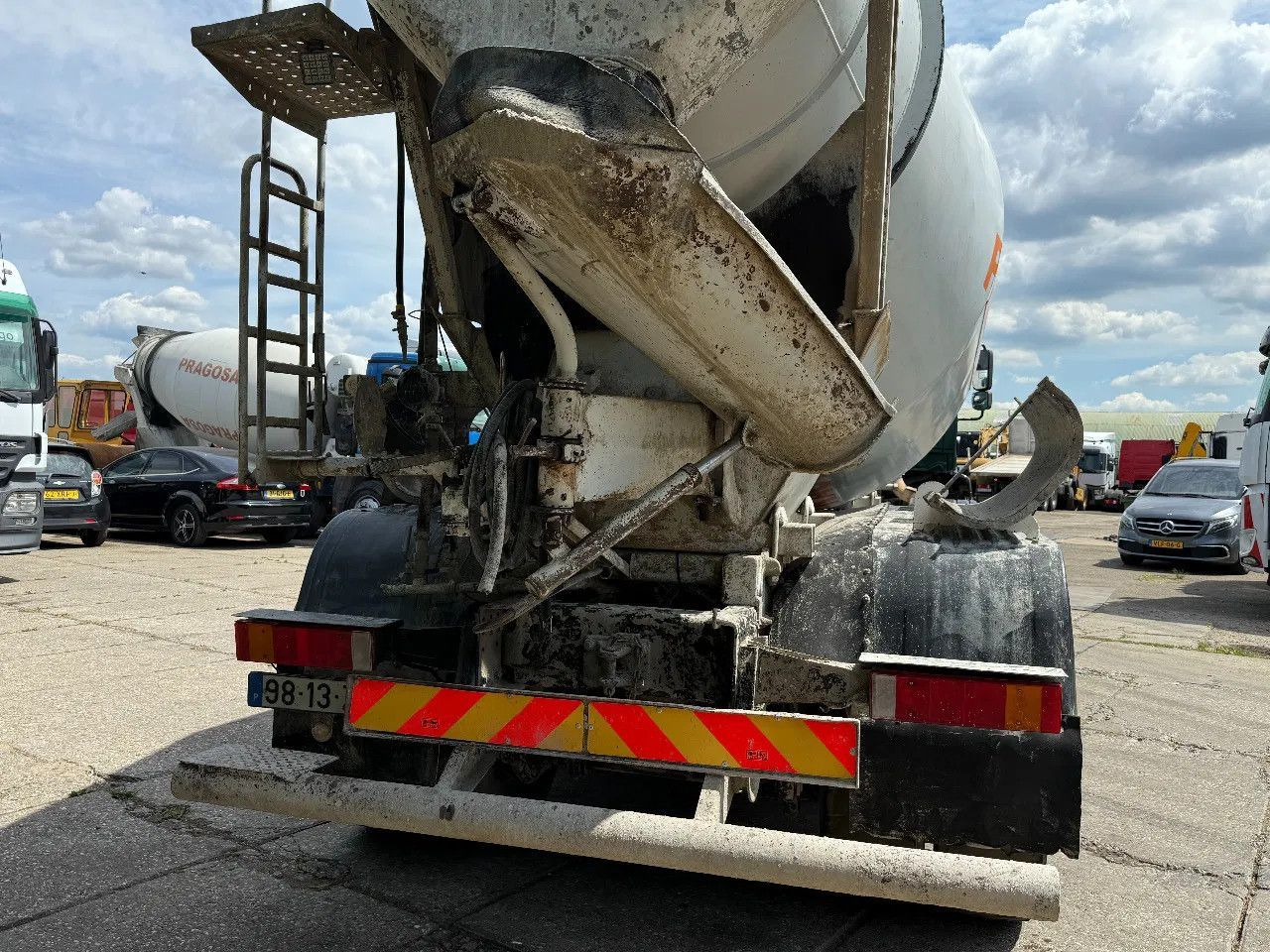 MAN TGA 35.360 8X4 CIFA Beton Mixer Spring/Spring ZF - Автобетоносмеситель: фото 5 MAN TGA 35.360 8X4 CIFA Beton Mixer Spring/Spring ZF - Автобетоносмеситель: фото 5