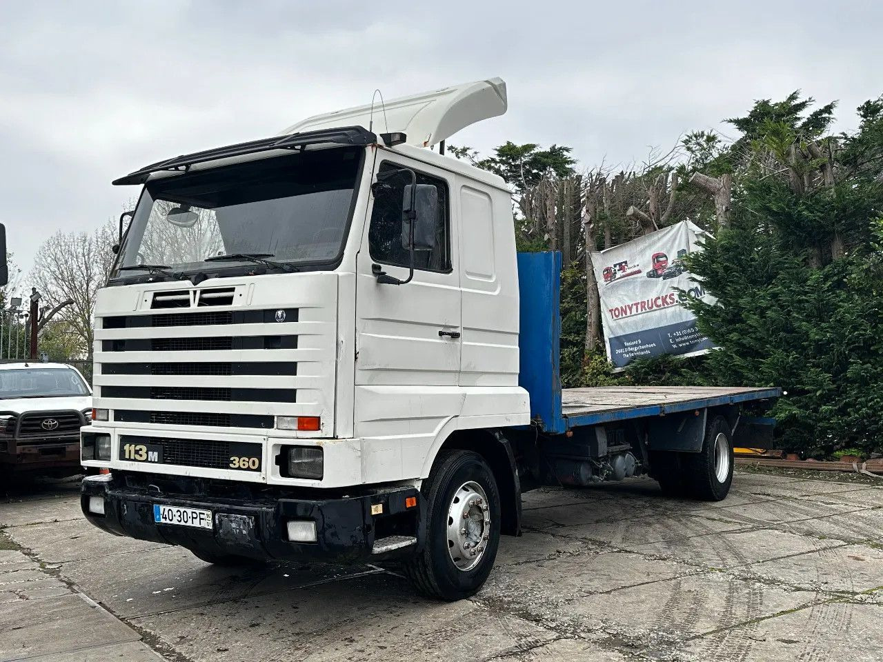 Scania P113-360 4X2 Platform Manual Gear Retarder Scania P113-360 4X2 Platform Manual Gear Retarder - Грузовик бортовой/ Платформа: фото 2 Scania P113-360 4X2 Platform Manual Gear Retarder Scania P113-360 4X2 Platform Manual Gear Retarder - Грузовик бортовой/ Платформа: фото 2