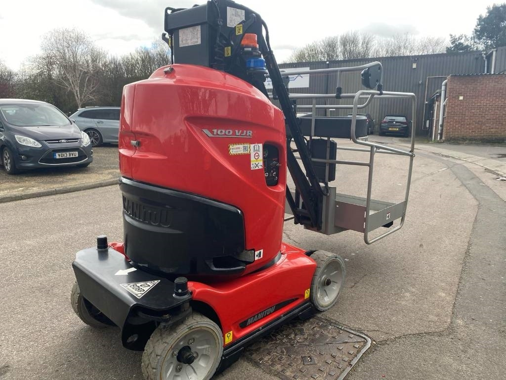 Manitou 100 VJR - Вертикальный мачтовый подъемник: фото 3 Manitou 100 VJR - Вертикальный мачтовый подъемник: фото 3