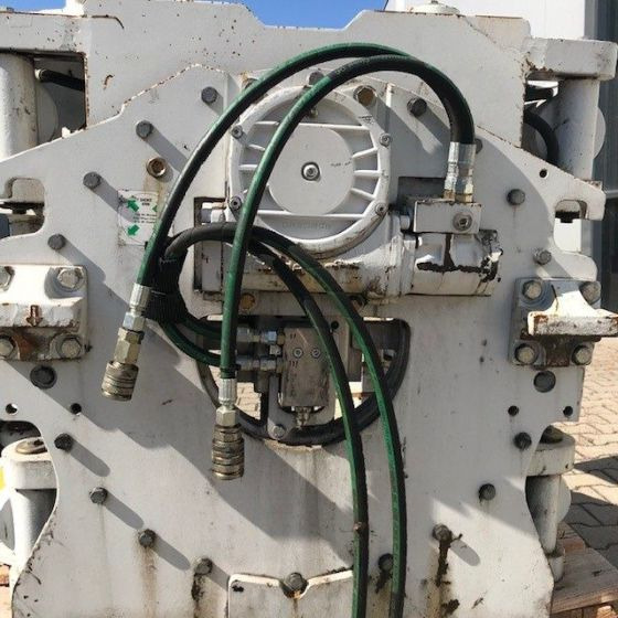 Cascade Rotating Roll clamp - Захват для Погрузочно-разгрузочной техники: фото 3 Cascade Rotating Roll clamp - Захват для Погрузочно-разгрузочной техники: фото 3