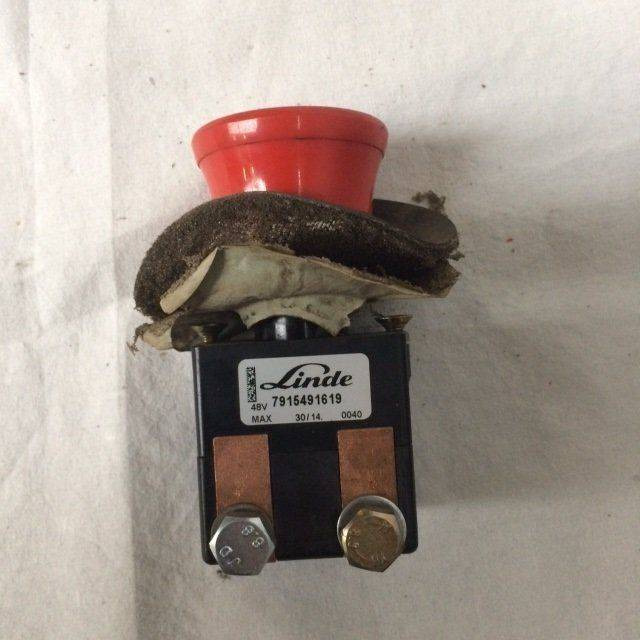 Emergency stop switch - Электрическая система для Погрузочно-разгрузочной техники: фото 4 Emergency stop switch - Электрическая система для Погрузочно-разгрузочной техники: фото 4