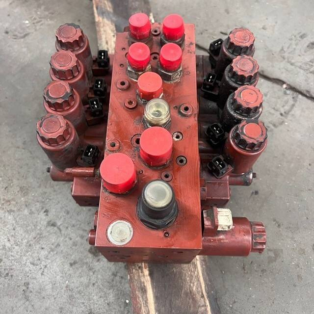 Hydraulic control valve VW12-M4 275bar - Гидравлический клапан для Погрузочно-разгрузочной техники: фото 2 Hydraulic control valve VW12-M4 275bar - Гидравлический клапан для Погрузочно-разгрузочной техники: фото 2