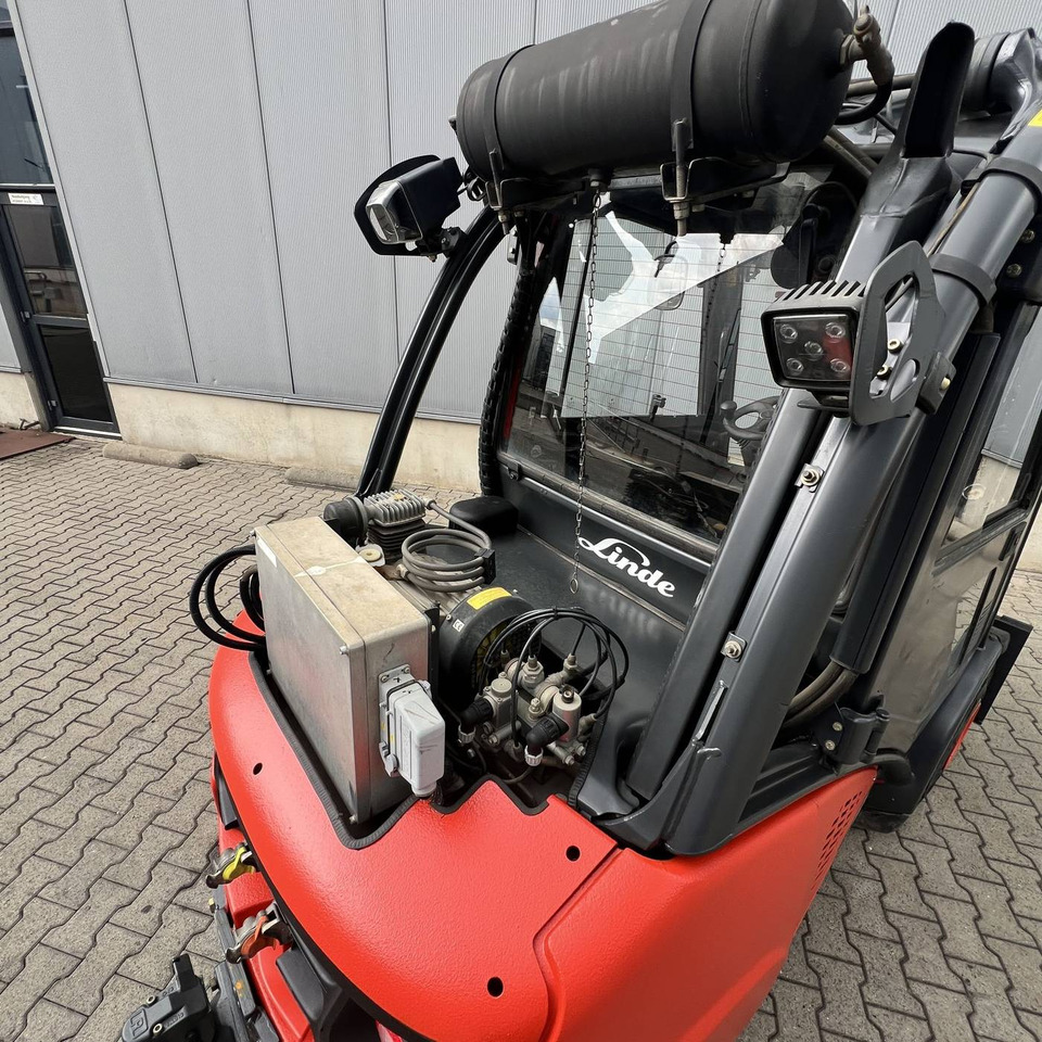 Дизельный погрузчик Linde H35D (393-02) EVO: фото 12