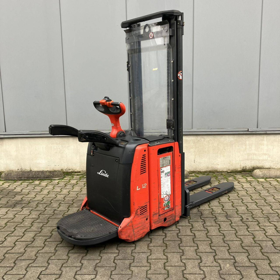 Linde L12AP (133) - Штабелер: фото 2 Linde L12AP (133) - Штабелер: фото 2