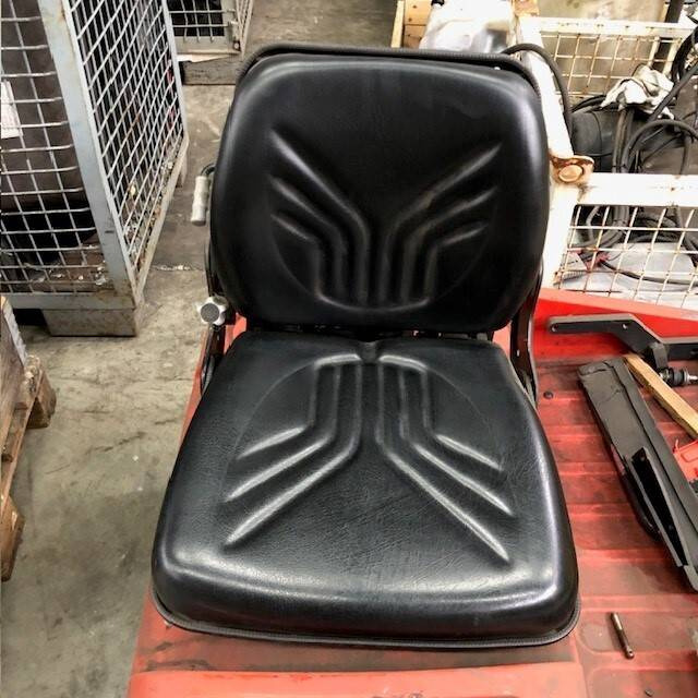 Seat for Linde P60, Series 126 - Сиденье для Погрузочно-разгрузочной техники: фото 1 Seat for Linde P60, Series 126 - Сиденье для Погрузочно-разгрузочной техники: фото 1