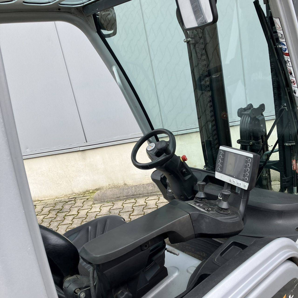 Still RX20-20P - Электропогрузчик: фото 4 Still RX20-20P - Электропогрузчик: фото 4