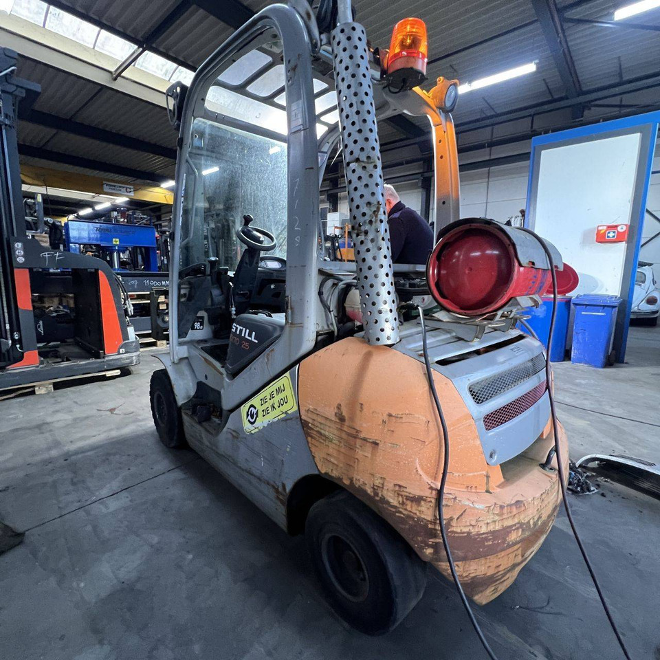 Still RX70-25T - Электропогрузчик: фото 2 Still RX70-25T - Электропогрузчик: фото 2