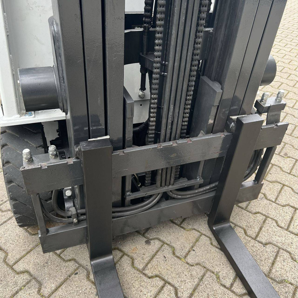 Электропогрузчик Unicarriers ET16 (AG1N12L16Q): фото 14