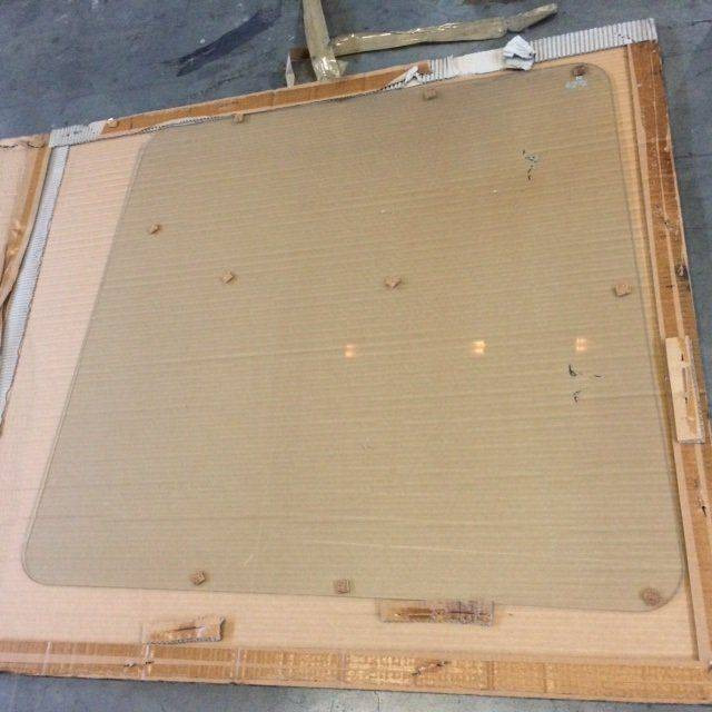Wind screen for Linde Series 352 - Стекло и запчасти для Погрузочно-разгрузочной техники: фото 1 Wind screen for Linde Series 352 - Стекло и запчасти для Погрузочно-разгрузочной техники: фото 1