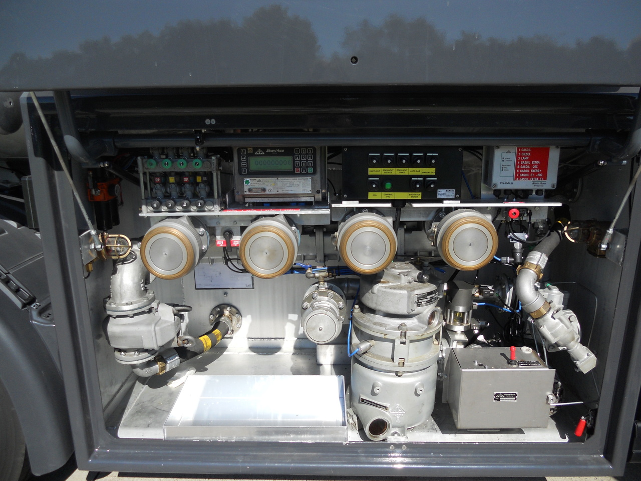 SCANIA G370 - Грузовик-цистерна: фото 5 SCANIA G370 - Грузовик-цистерна: фото 5