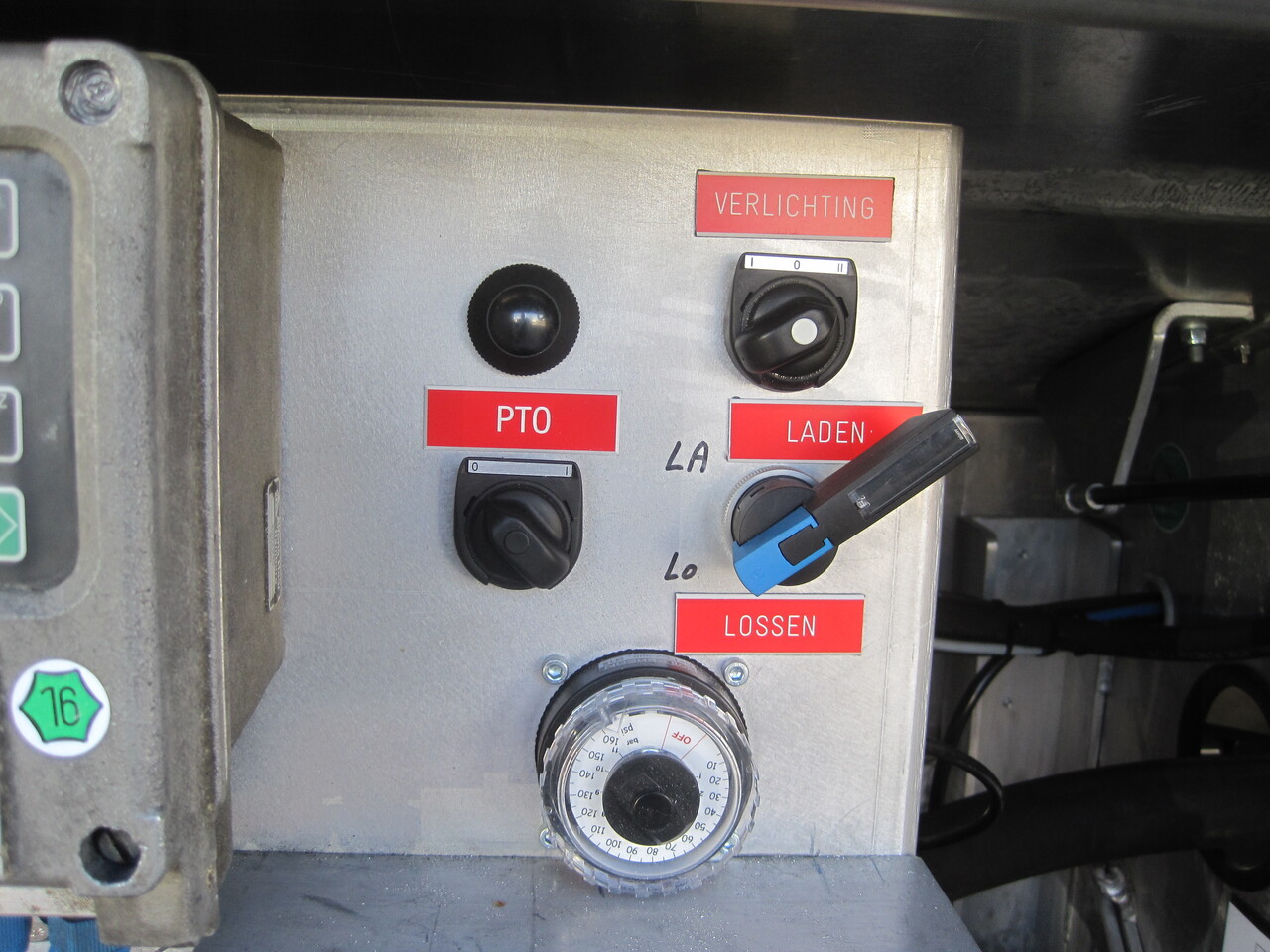 SCANIA G370 - Грузовик-цистерна: фото 4 SCANIA G370 - Грузовик-цистерна: фото 4