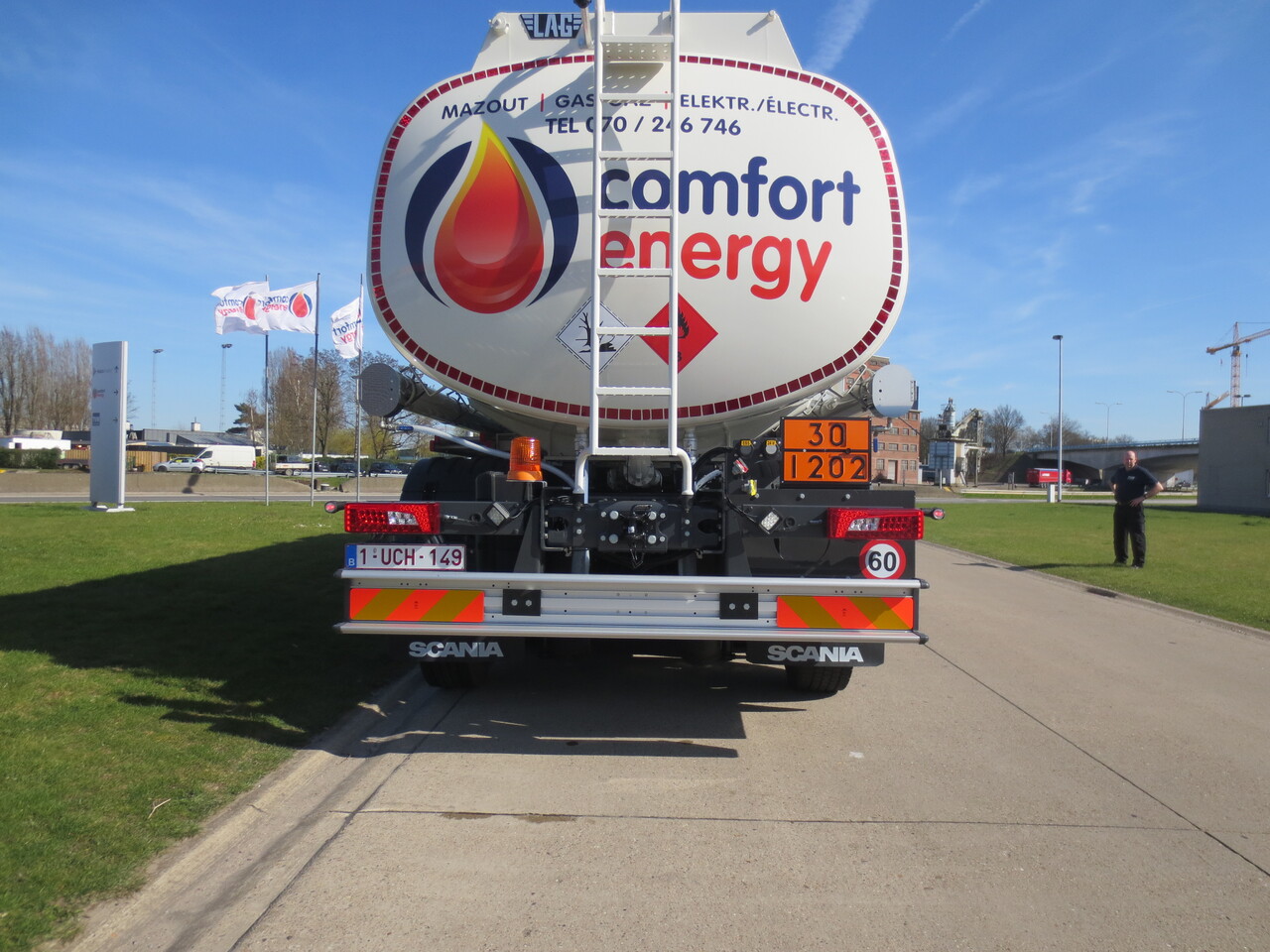 Грузовик-цистерна SCANIA G410: фото 8 Грузовик-цистерна SCANIA G410: фото 8