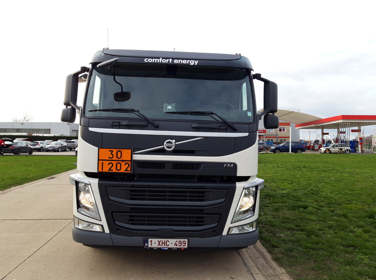 Грузовик-цистерна VOLVO FM: фото 12