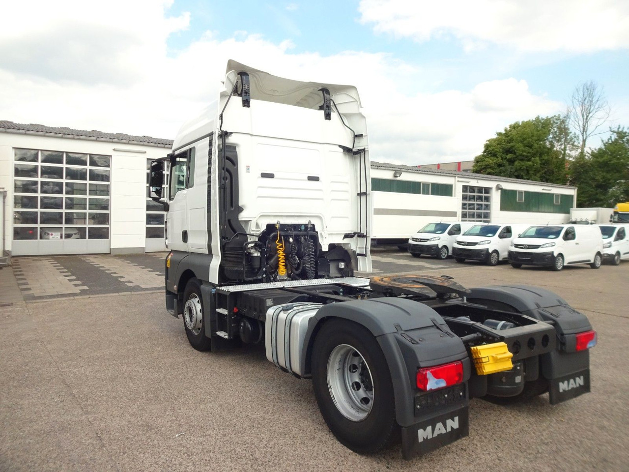 MAN 3 x TGX 18.470, XLX, Intarder, ACC, 2 Tank - Тягач: фото 5 MAN 3 x TGX 18.470, XLX, Intarder, ACC, 2 Tank - Тягач: фото 5
