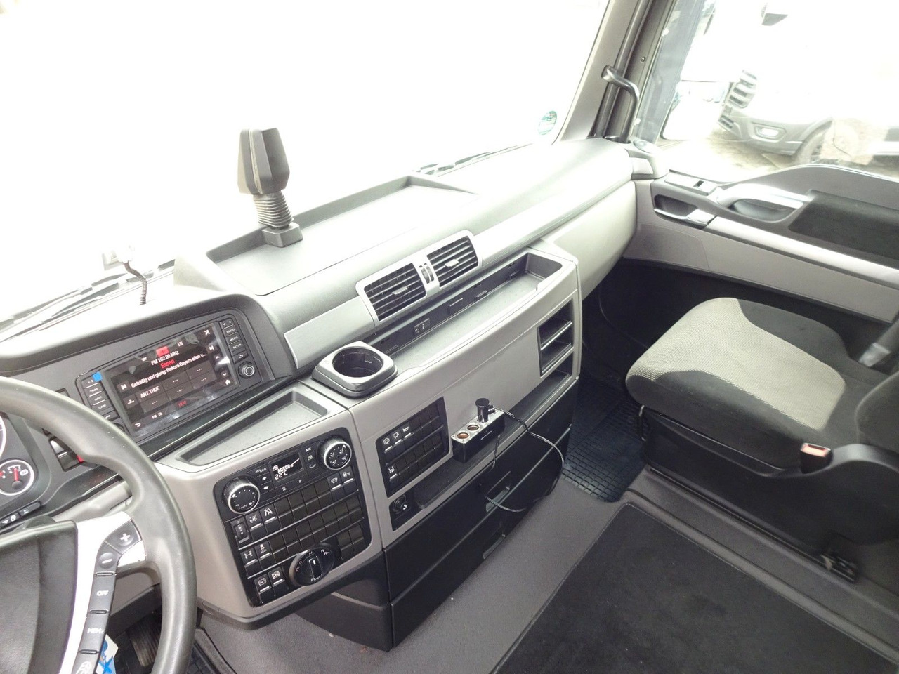 Тягач MAN TGX 18.470, XXL, Retarder, ACC, 2 x Tank: фото 15