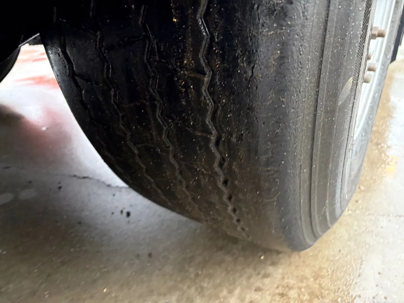 Полуприцеп с подвижным полом Knapen Trailers K100 92m3 Cargo Floor 10MM Liftas Schijfremmen: фото 18 Полуприцеп с подвижным полом Knapen Trailers K100 92m3 Cargo Floor 10MM Liftas Schijfremmen: фото 18