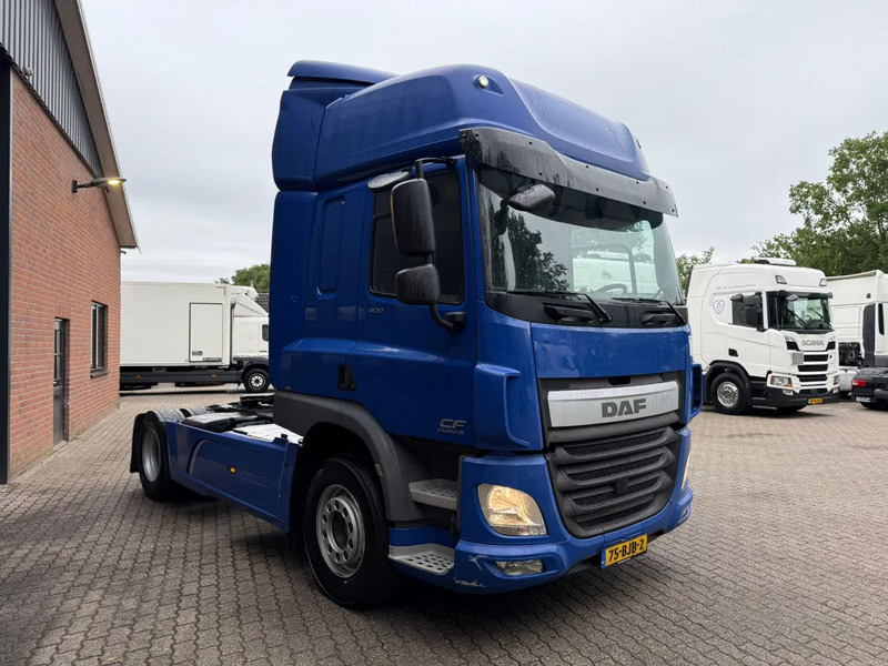 DAF CF 400 Space Cab side ACC 4x2 615.010KM! NL Truck - Тягач: фото 2 DAF CF 400 Space Cab side ACC 4x2 615.010KM! NL Truck - Тягач: фото 2