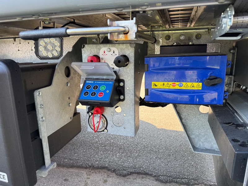 Новый Полуприцеп с подвижным полом kraker 92m3 K-Force New/Neu 10MM Cargo floor Liftas Aluminium velgen: фото 13