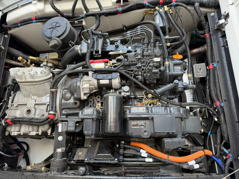 Полуприцеп с подвижным полом kraker CF-ISO Koel / Walkingfloor Thermo King SLX 400 Nieuwstaat: фото 7 Полуприцеп с подвижным полом kraker CF-ISO Koel / Walkingfloor Thermo King SLX 400 Nieuwstaat: фото 7