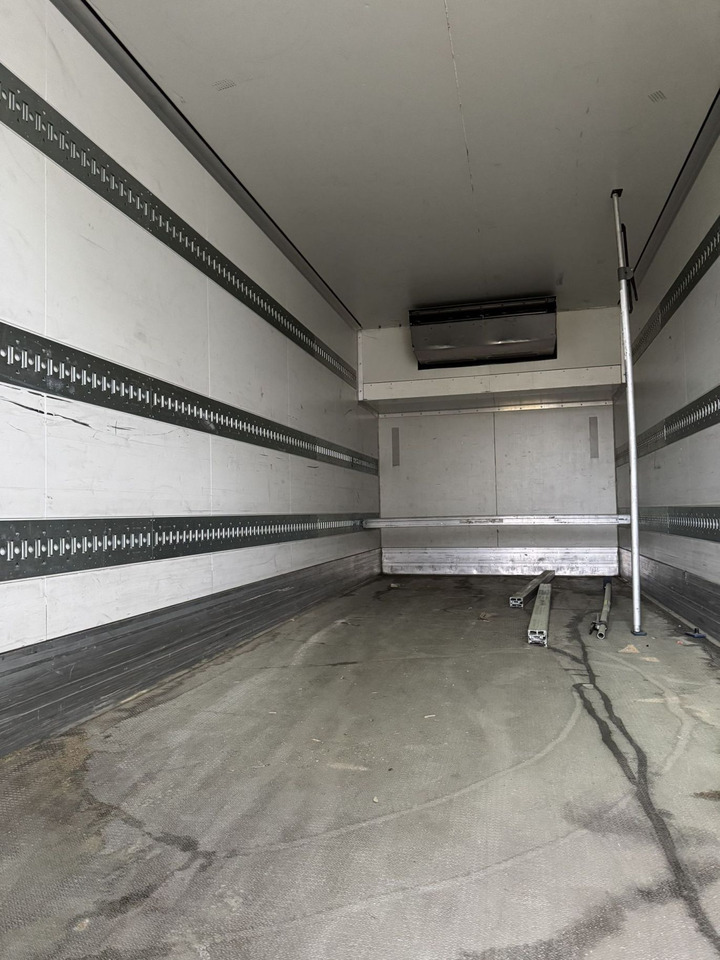 Krone BDF-System 7.45 m, Wartung neu, LACK NEU in weiß - Кузов-рефрижератор: фото 4 Krone BDF-System 7.45 m, Wartung neu, LACK NEU in weiß - Кузов-рефрижератор: фото 4