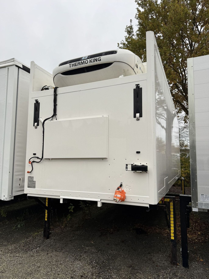 Krone BDF-System 7.45 m, Wartung neu, LACK NEU in weiß - Кузов-рефрижератор: фото 5 Krone BDF-System 7.45 m, Wartung neu, LACK NEU in weiß - Кузов-рефрижератор: фото 5