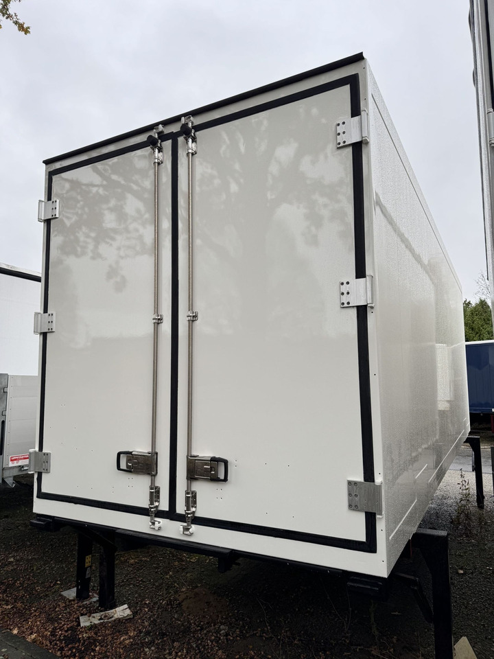 Krone BDF-System 7.45 m, Wartung neu, LACK NEU in weiß - Кузов-рефрижератор: фото 2 Krone BDF-System 7.45 m, Wartung neu, LACK NEU in weiß - Кузов-рефрижератор: фото 2