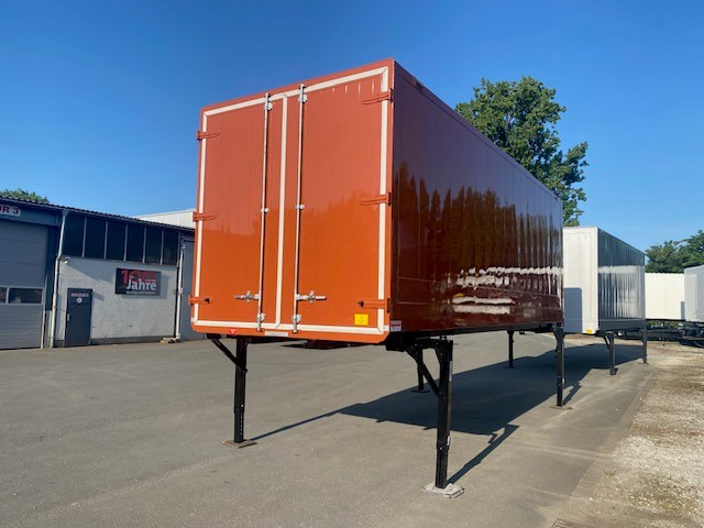 Krone BDF-System 7.45m, LACK NEU! Durchladesystem: Heck Portaltüren vorne und Hinten - Сменный кузов - фургон: фото 1 Krone BDF-System 7.45m, LACK NEU! Durchladesystem: Heck Portaltüren vorne und Hinten - Сменный кузов - фургон: фото 1