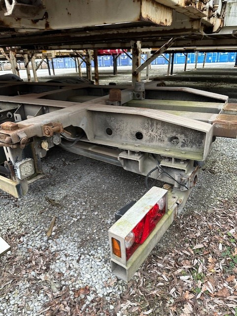 Rufa 19 to GG, zwillingsbereift, tiefgekuppelt, Fabrikat Rufa - Прицеп-фургон: фото 4 Rufa 19 to GG, zwillingsbereift, tiefgekuppelt, Fabrikat Rufa - Прицеп-фургон: фото 4