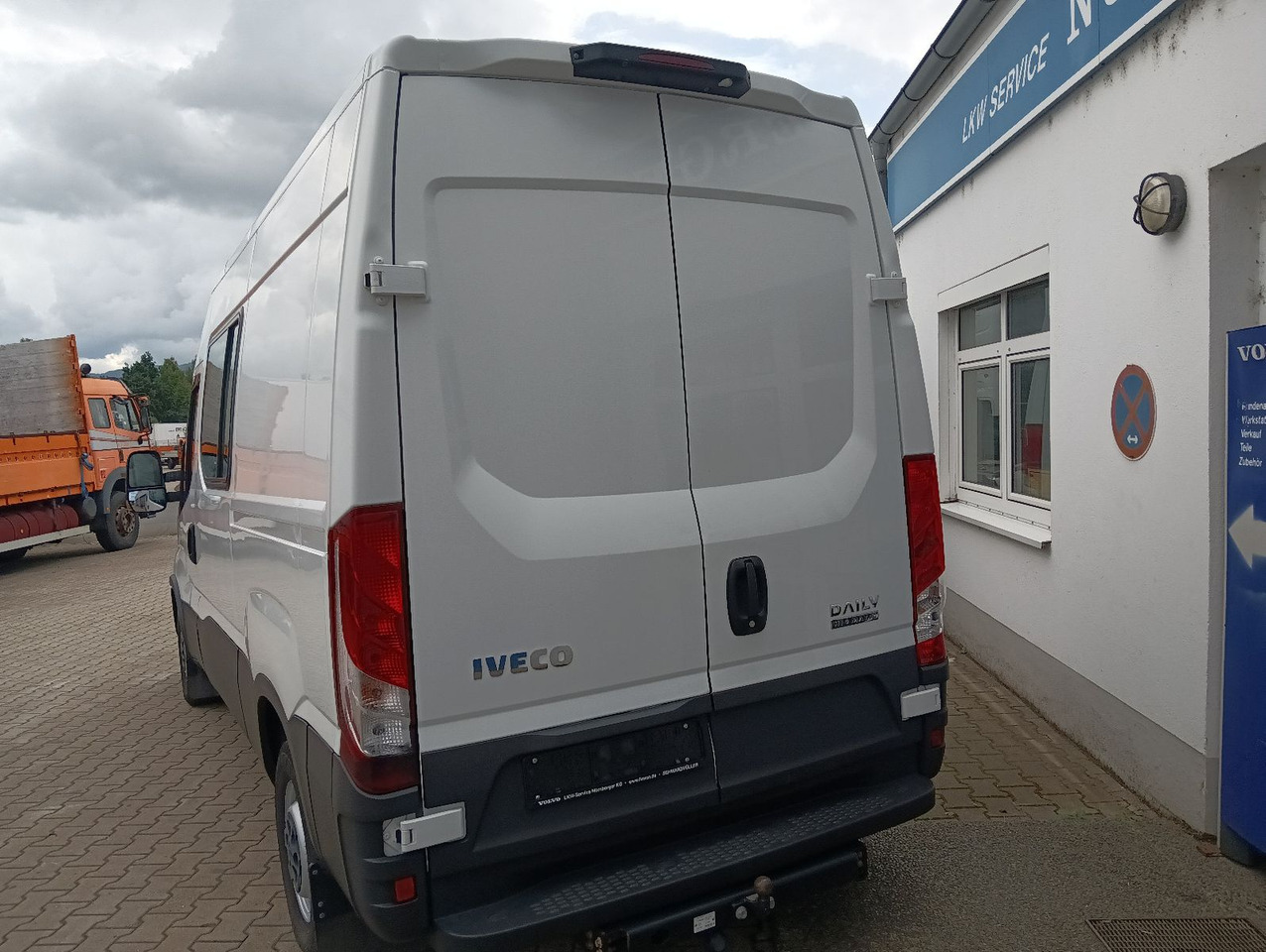 Цельнометаллический фургон Iveco Daily Kasten HKa 35S21 V WB3520 AHK, Standheizun: фото 10